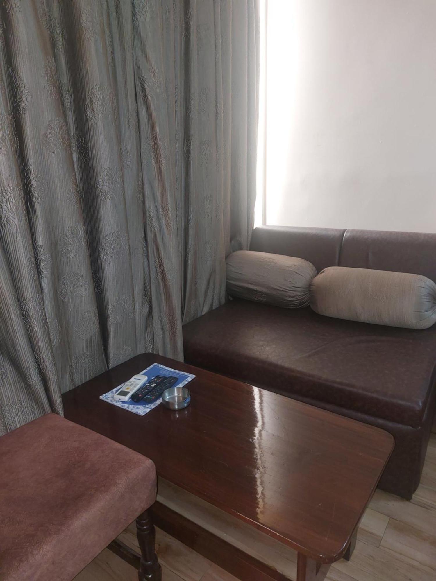 Hotel Shikhar Palace Jabalpur Exterior photo